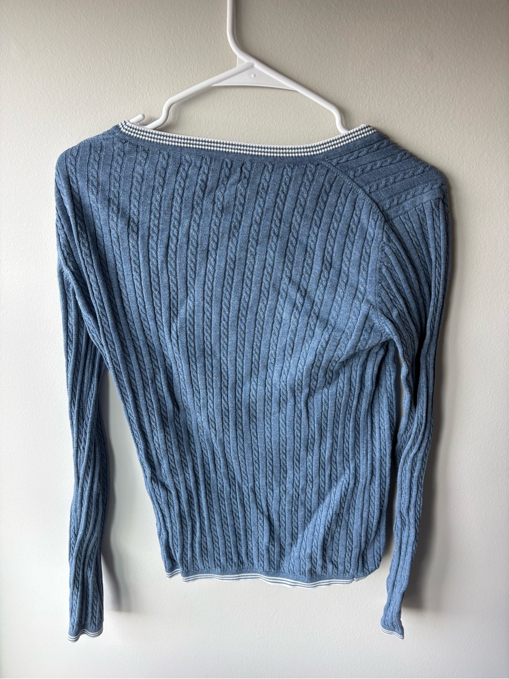 Tommy Hilfiger Light Blue Cable-Knit Scoop Neck Sweater - Picture 2 of 2